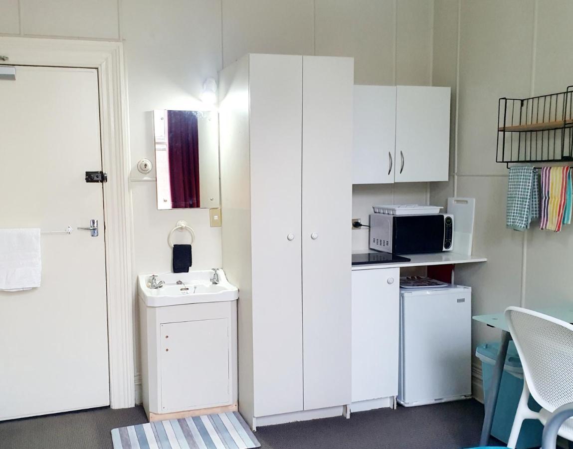 Travel Stay City Hostel Dunedin Exterior photo