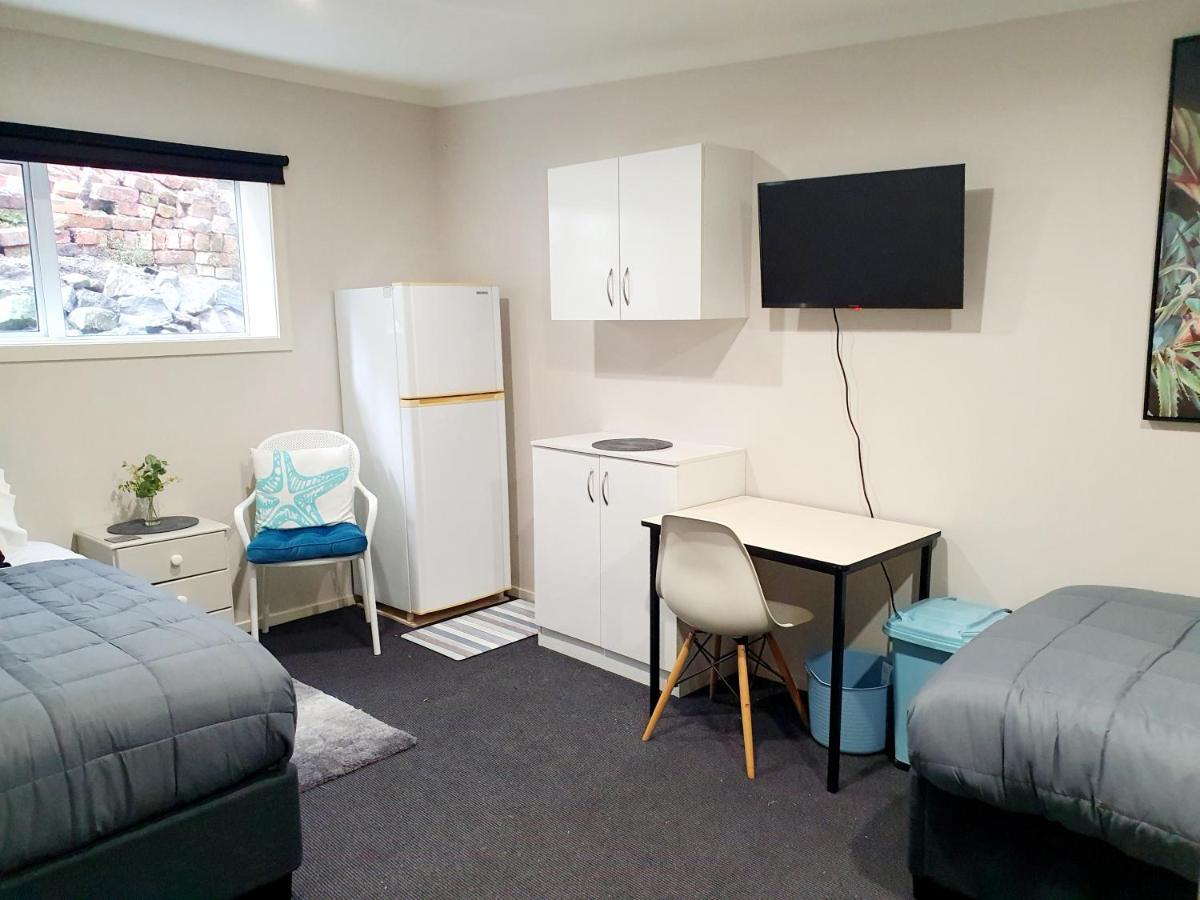 Travel Stay City Hostel Dunedin Exterior photo