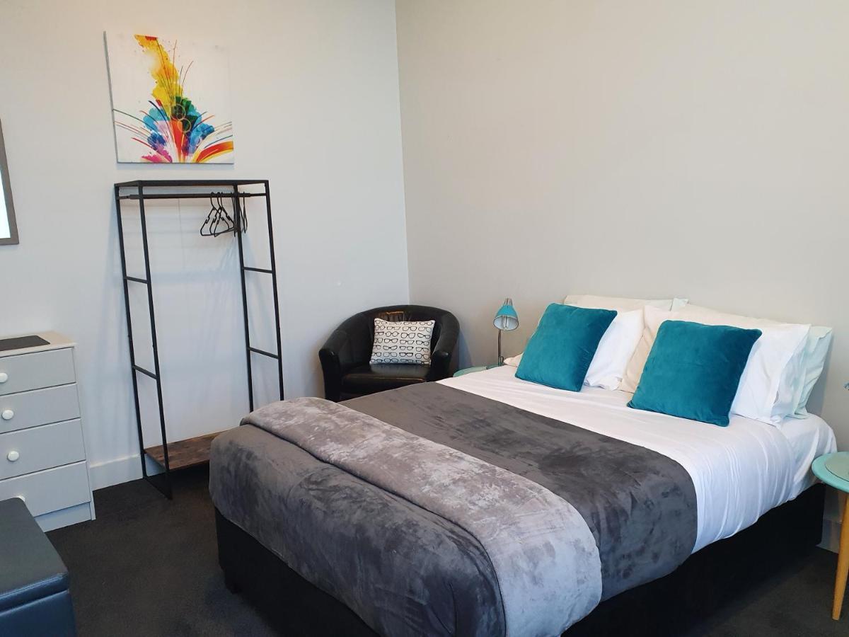 Travel Stay City Hostel Dunedin Exterior photo